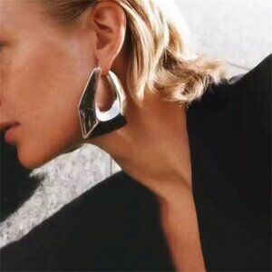 Silver Preppy Women's Metal Minimalist Geometric Pleated Earrings